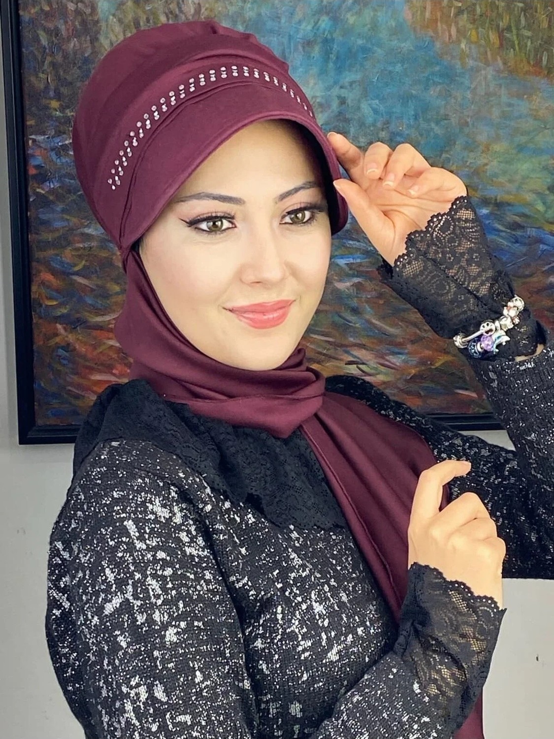 Butik Ambar 3 Sıra Beyaz Kare Taş Detaylı Baharlık Şapka görsel 5