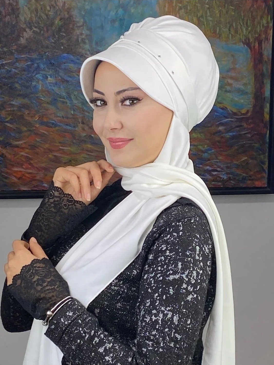 Butik Ambar Beyaz Kare Taş Detaylı Baharlık Şapka görsel 3