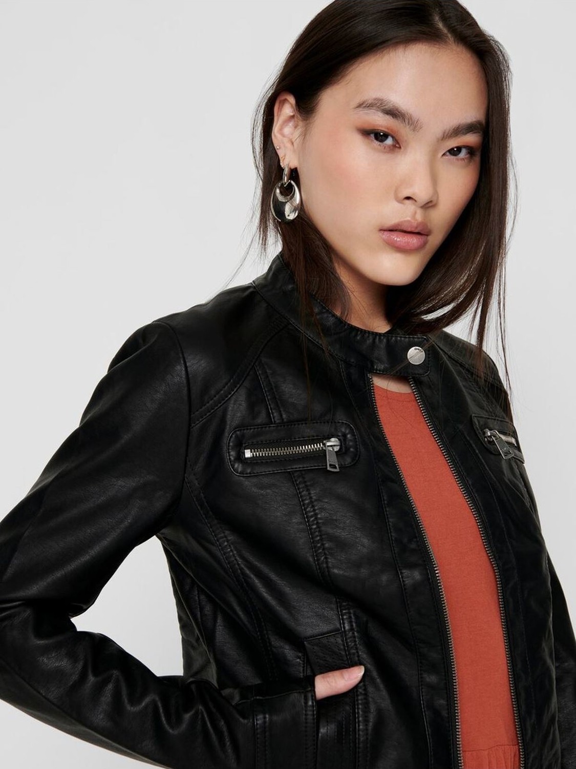 Only 15081400 Only Onlbandıt Faux Leather Bıker Otw Noos Kadın Deri Mont Ve Ceket Black görsel 2