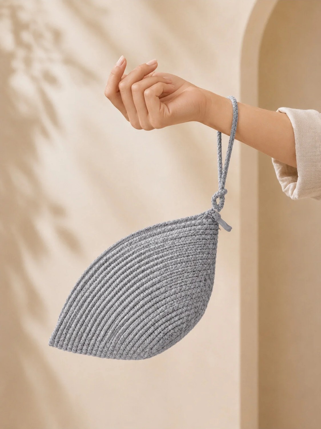 Naspar Gümüş Gri Renk Dikişli El Çantası Günlük Kullanım Kadın Clutch Çanta 30X15X15 cm | Fermuarlı