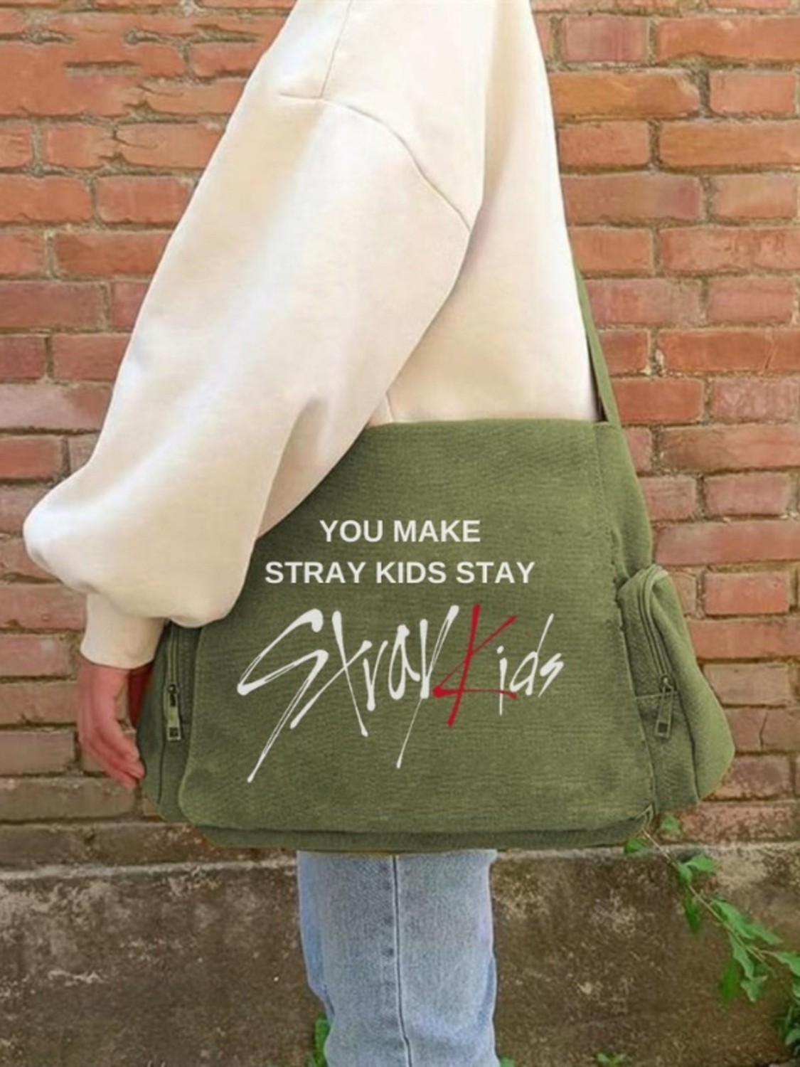 Touz Moda Kpop Serisi Stray Kids Baskılı Unisex Hakı Postacı Çantası
