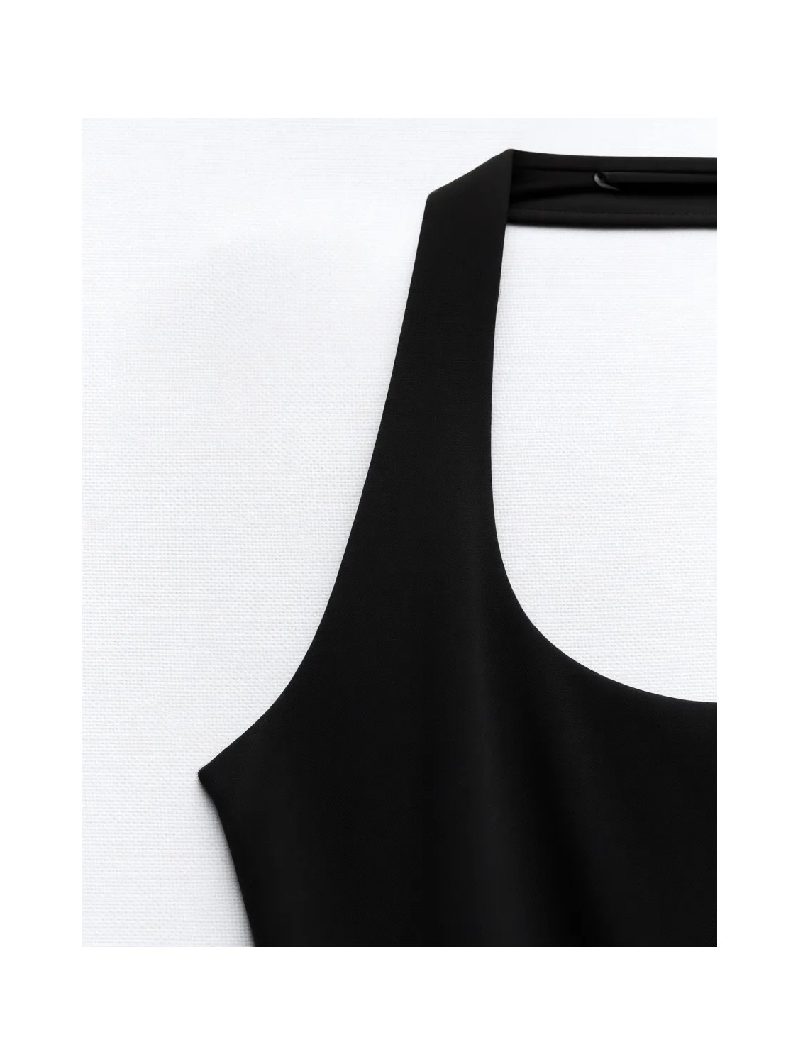 Dilvin 31753 Beyaz Halter Yaka Top Kolsuz Kadın Günlük Ürün %93 Naylon %7 Elastan görsel 6