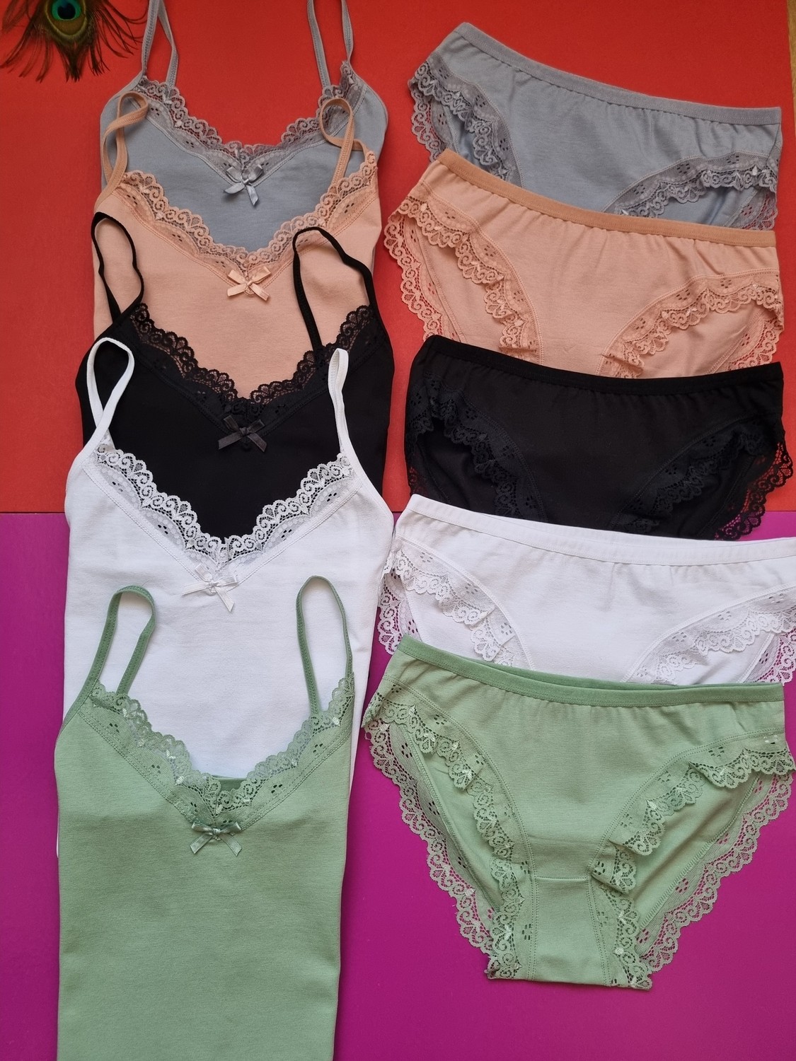 Demirsa Boutique Dantelli Ip Askılı 5'li Pudra, Yeşil, Mavi, Siyah ve Beyaz Renk Kadın Atlet Külot Takım görsel 4