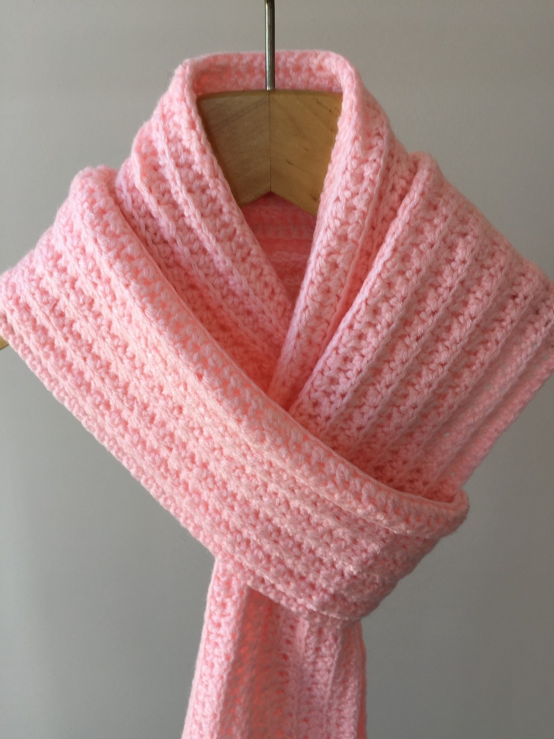 Mora Knit Atkı El Örgüsü Hafif Ince Örgü Pembe Atkı görsel 2