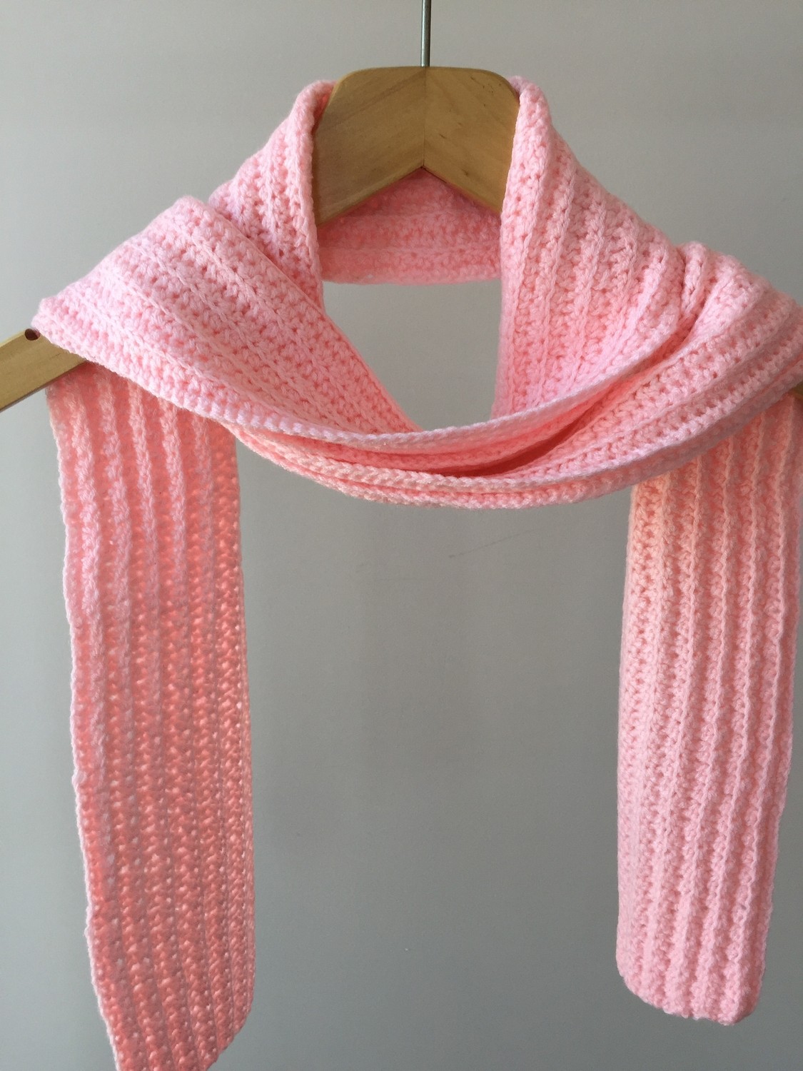 Mora Knit Atkı El Örgüsü Hafif Ince Örgü Pembe Atkı görsel 3