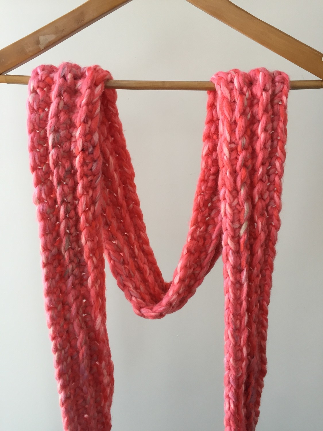 Mora Knit Atkı El Örgüsü Yünlü Yumuşak Atkı görsel 4