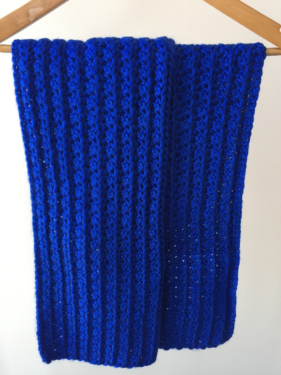 Mora Knit Atkı El Örgüsü Yünlü Parlak Saks Mavisi Atkı görsel 3