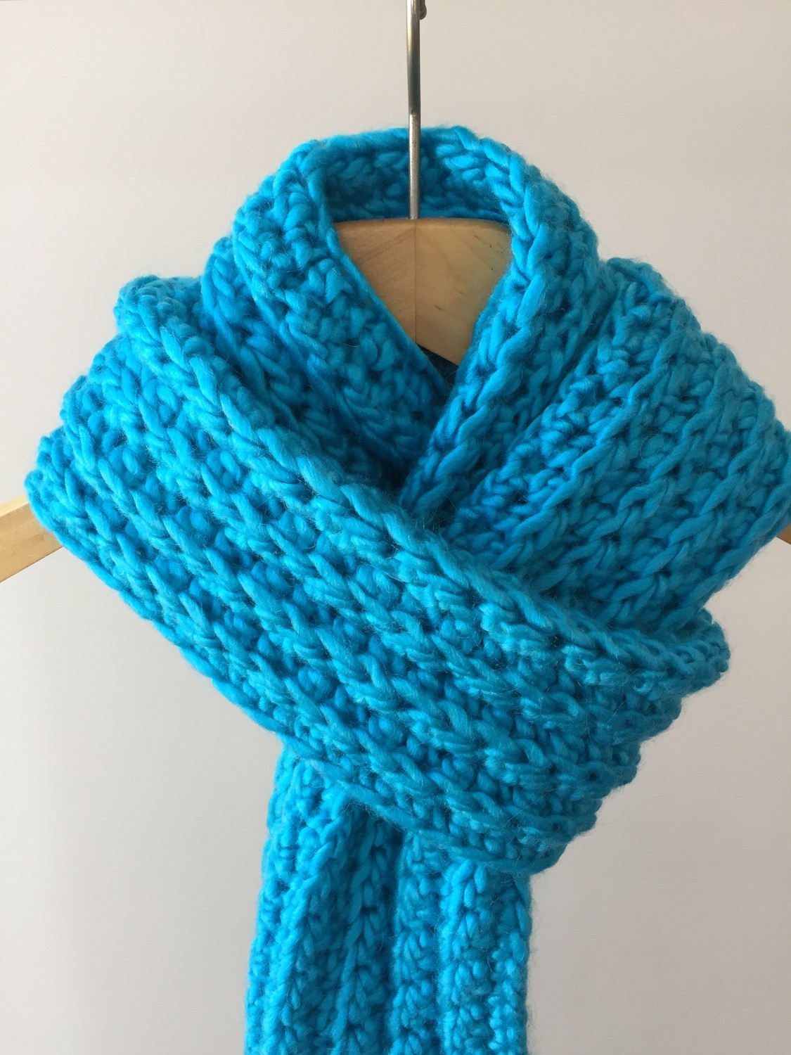 Mora Knit Atkı El Örgüsü Yünlü Parlak Cam Göbeği Atkı görsel 3