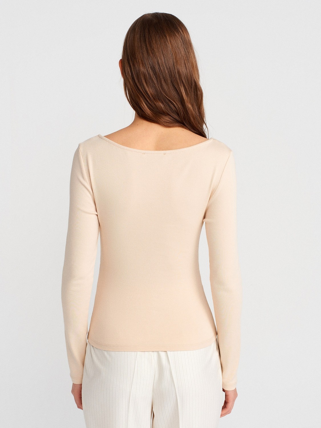 Dilvin 31401 Büzgülü Kayık Yaka Top-Siyah görsel 2