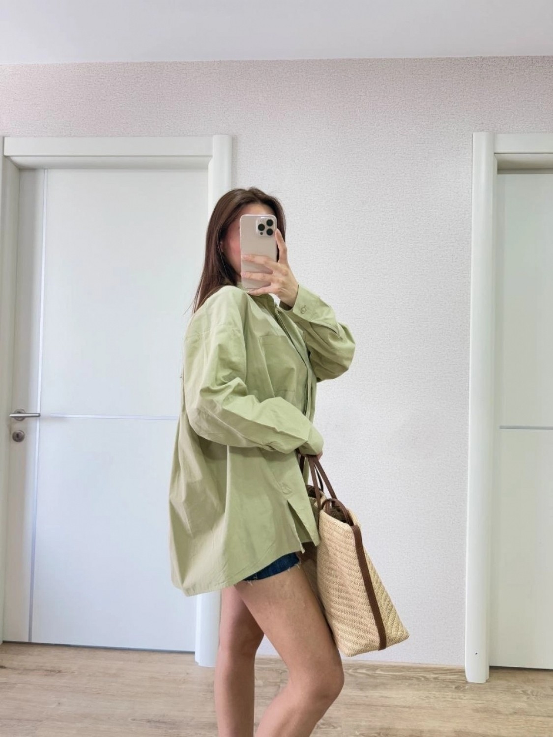 Hace Bazaar Kadın Oversize Pens Detaylı Cepli Yırtmaçlı Rahat Kalıp Poplin Gömlek - Yeşil görsel 3