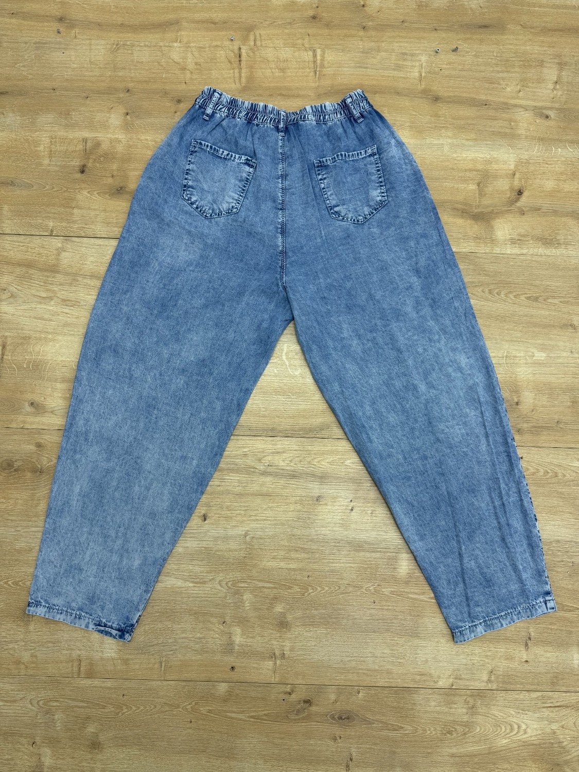 Zanessi Büyük Beden Çiçek Desenli Mom Kesim Bileği Yırtmaçlı Denim Kadın Pantolon görsel 6