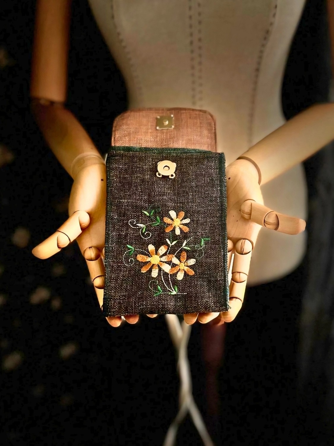 Ggart Handmade Meadov Nakış Işlemeli Keten Telefon Çantası, Telefon Kılıfı Artv2 görsel 4