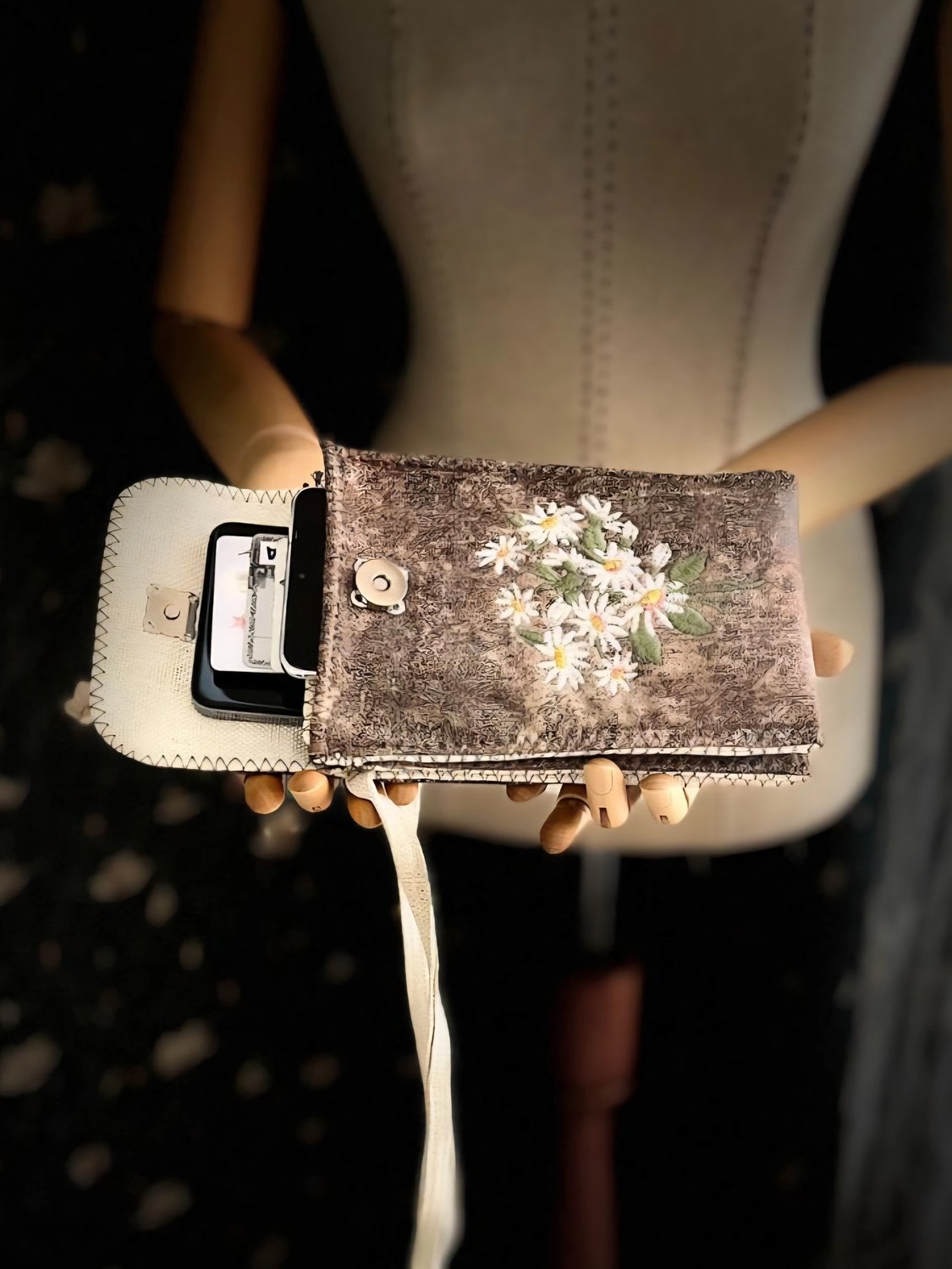 Ggart Handmade Meadov Nakış Işlemeli Telefonluk, Telefon Çantası V10