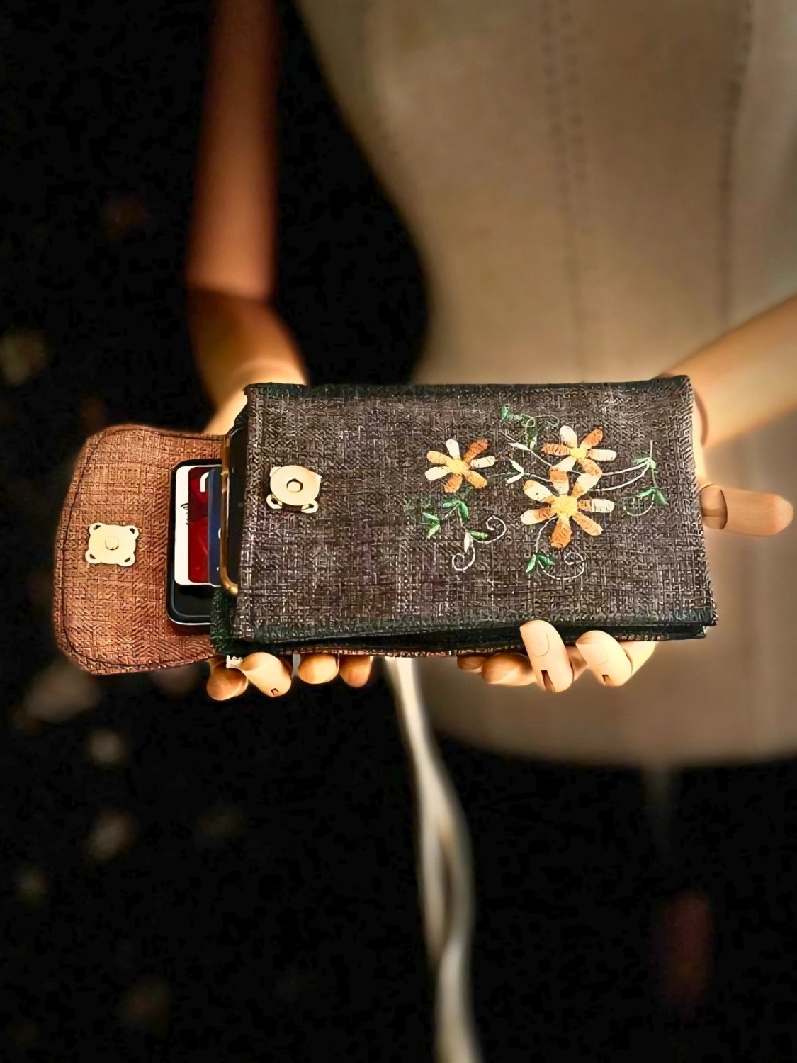 Ggart Handmade Meadov Nakış Işlemeli Keten Telefon Çantası, Telefon Kılıfı Artv1