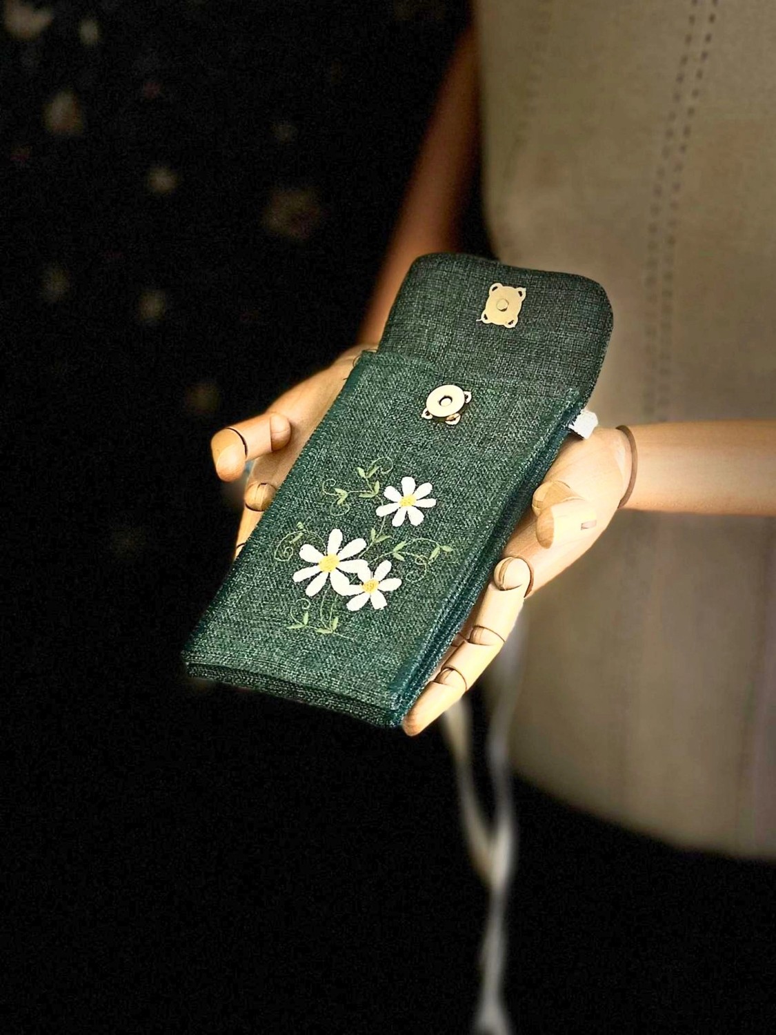 Ggart Handmade Meadov Nakış Işlemeli Keten Telefon Çantası, Telefon Kılıfı V35