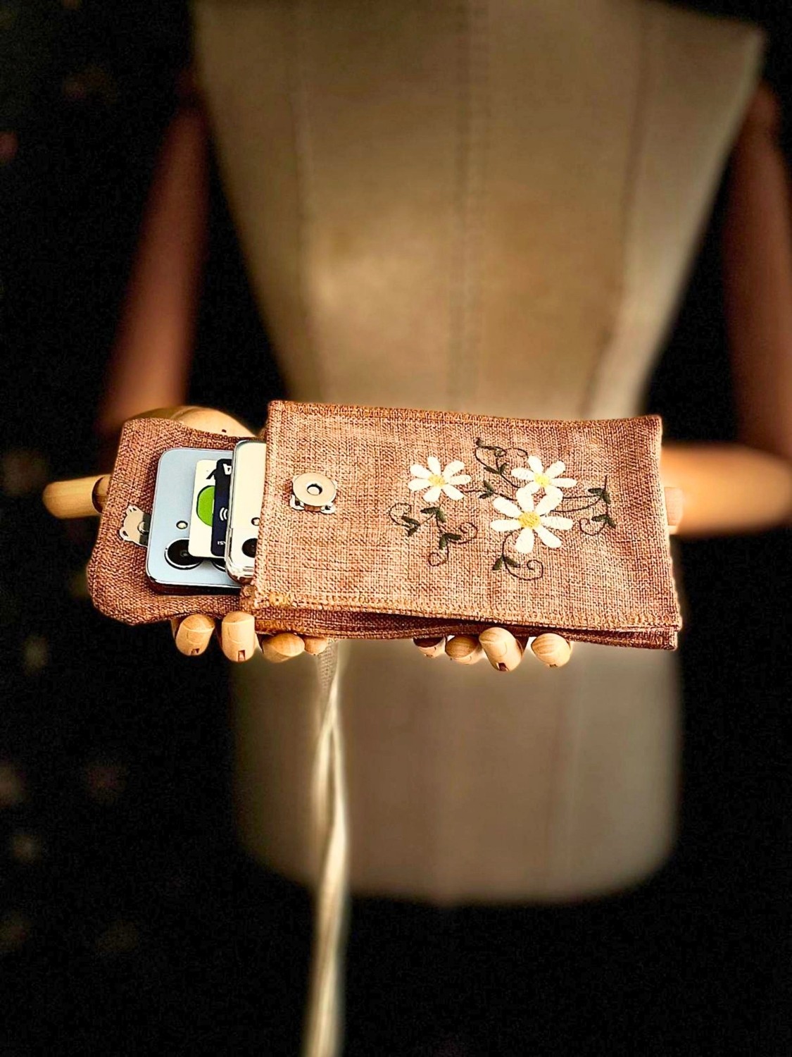 Ggart Handmade Meadov Nakış Işlemeli Keten Telefon Çantası, Telefon Kılıfı V23