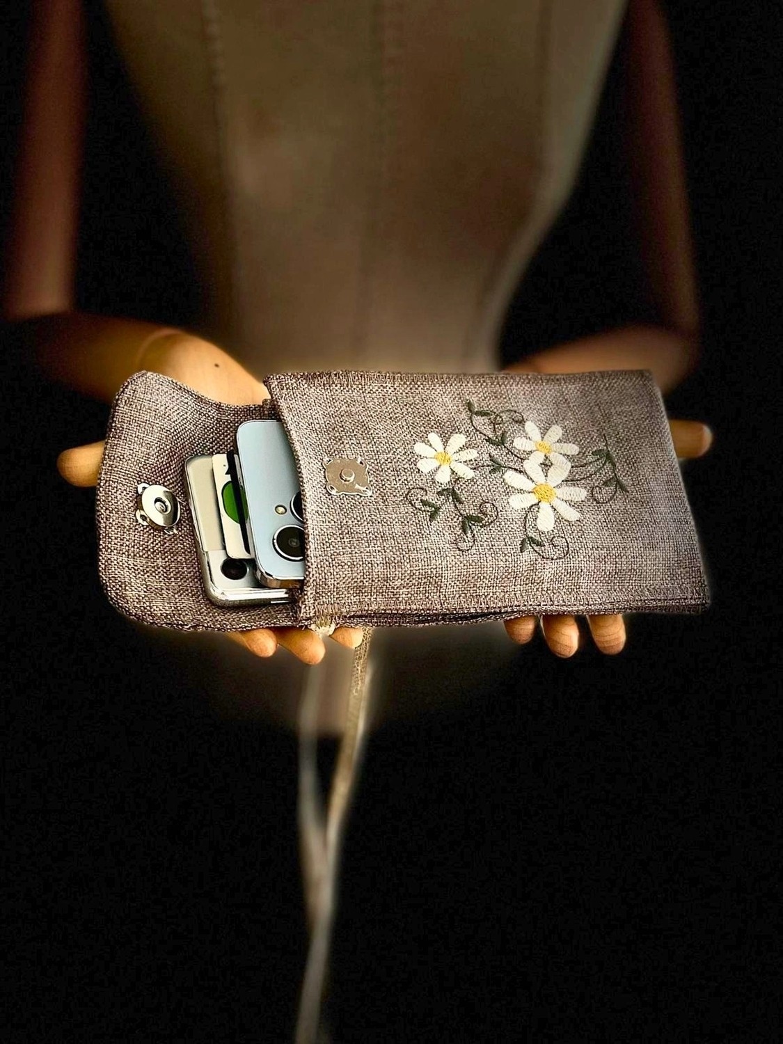 Ggart Handmade Meadov Nakış Işlemeli Keten Telefon Çantası, Telefon Kılıfı V46 görsel 7