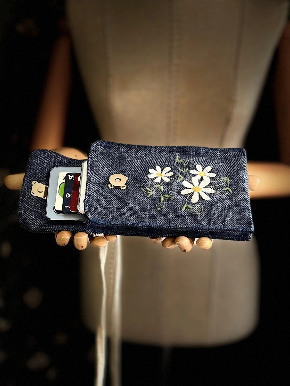 Ggart Handmade Meadov Nakış Işlemeli Keten Telefon Çantası, Telefon Kılıfı V23