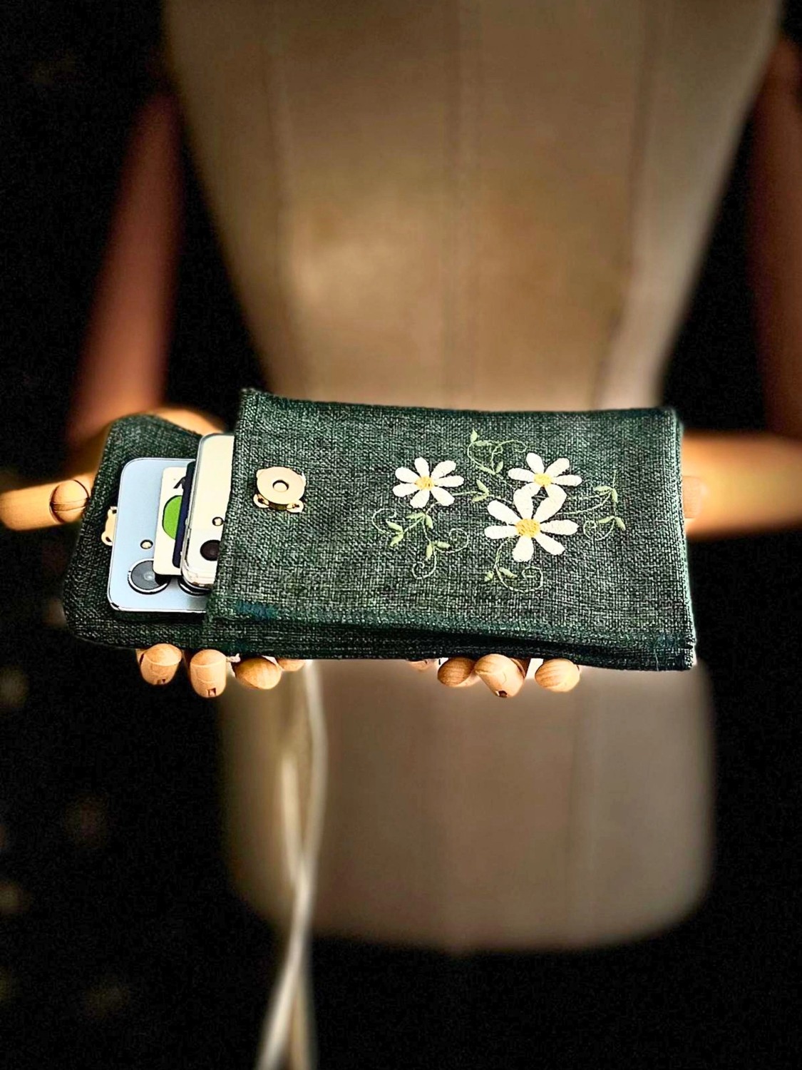 Ggart Handmade Meadov Nakış Işlemeli Keten Telefon Çantası, Telefon Kılıfı V23