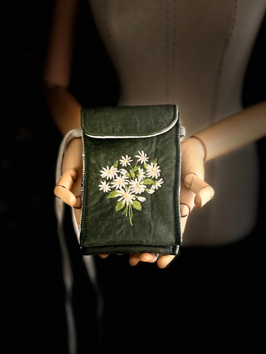 Ggart Handmade Meadov Nakış Işlemeli Telefonluk, Telefon Çantası V10