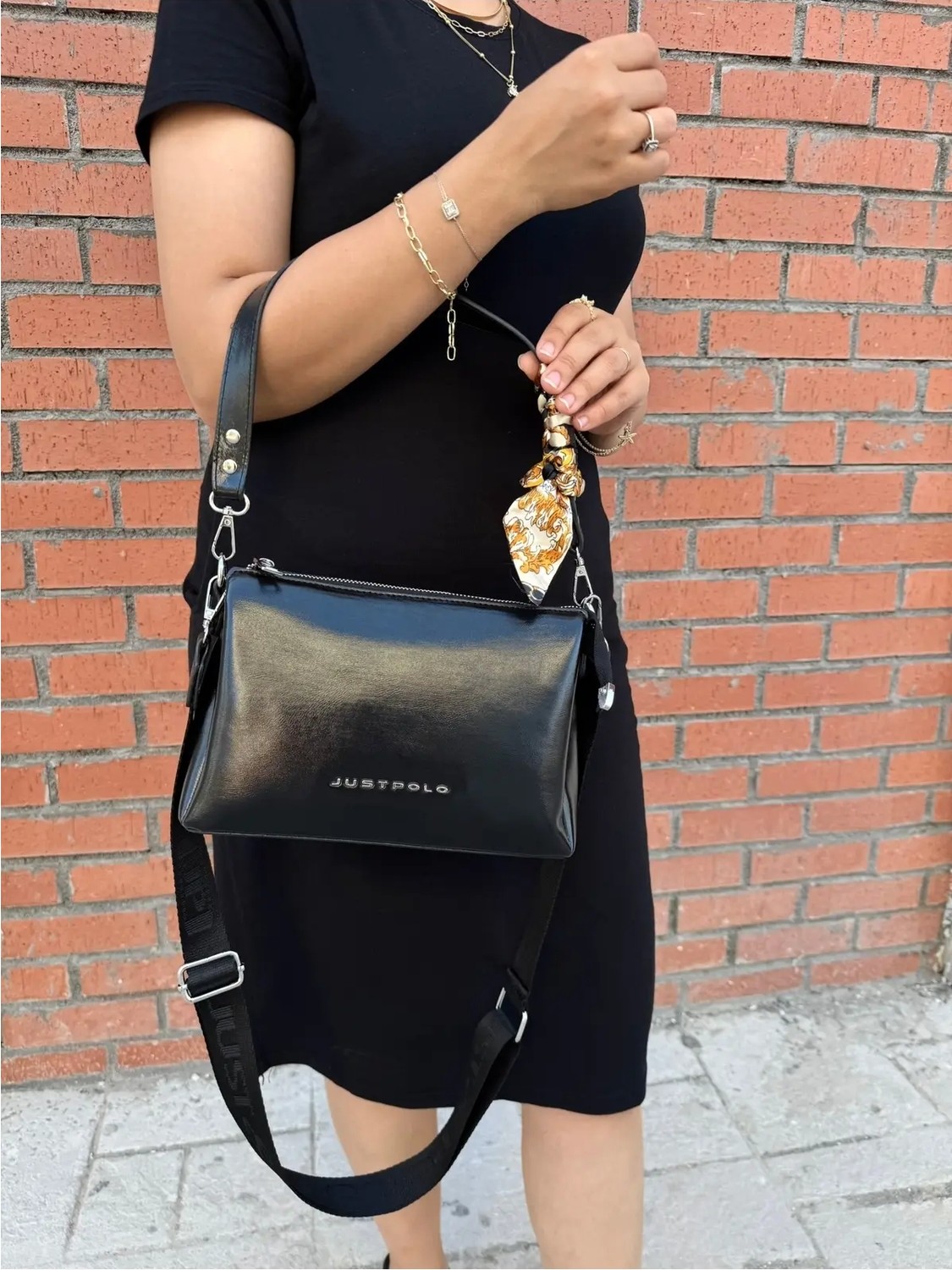 Just Polo Kadın Premium Şal Detaylı Yumuşak Deri Ayarlanabilir Askılı Çapraz El ve Omuz Çantası Ebat : 28 x 18 cm görsel 2