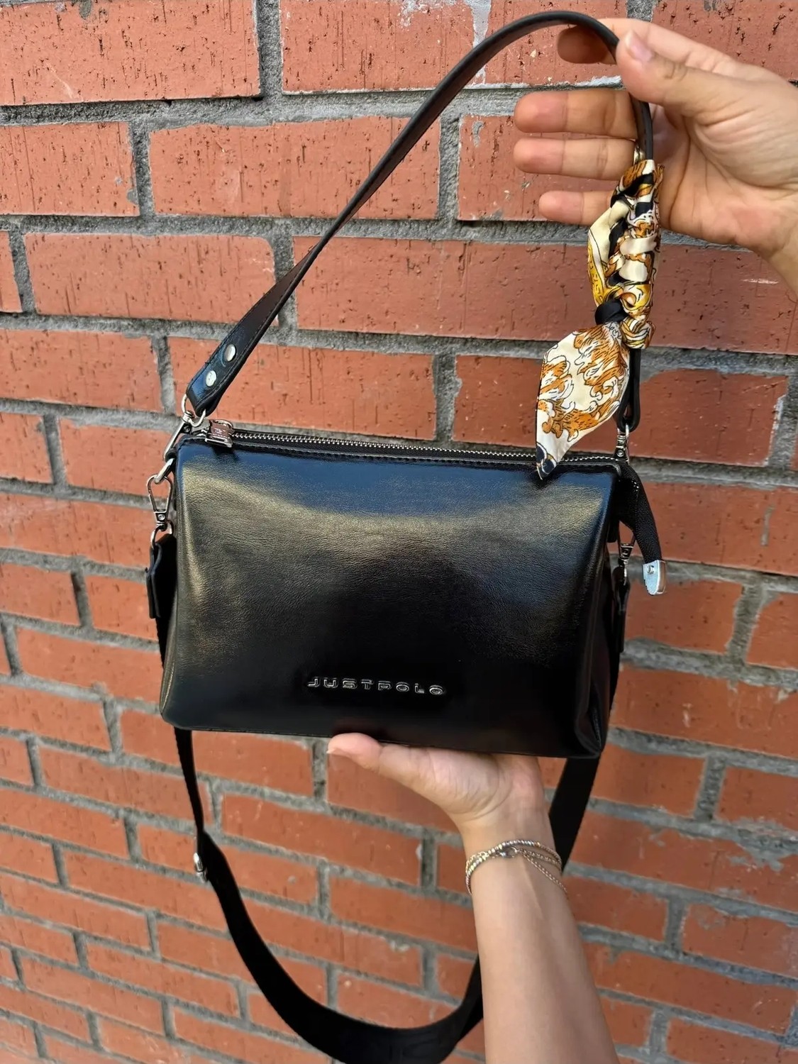 Just Polo Kadın Premium Şal Detaylı Yumuşak Deri Ayarlanabilir Askılı Çapraz El ve Omuz Çantası Ebat : 28 x 18 cm görsel 6