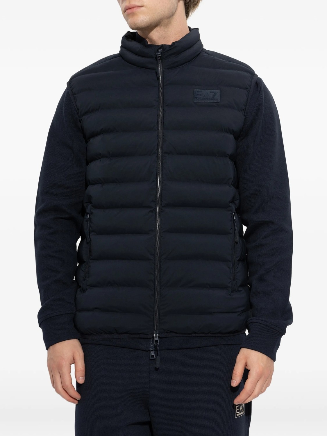 EA7 Erkek Pamuklu Regular Fit Kapitoneli Kapüşonlu Fermuarlı Lacivert Yelek 7M002381 AF15953-UB102