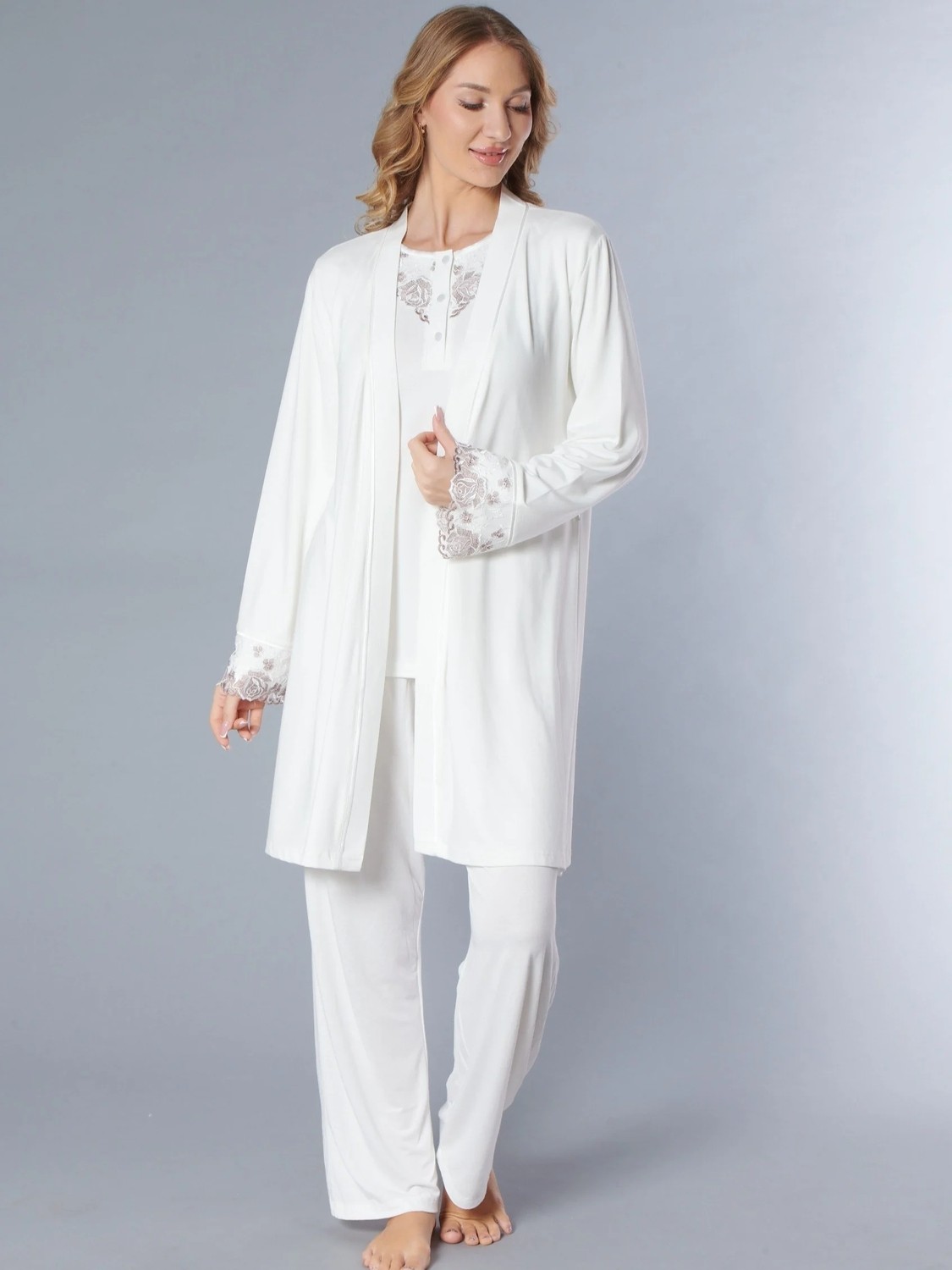 Flz Sabahlıklı Pijama Takımı, Uzun Kollu Dantel Detaylı Zakkum Kumaş 3'lü Set Flz 31-142 görsel 3