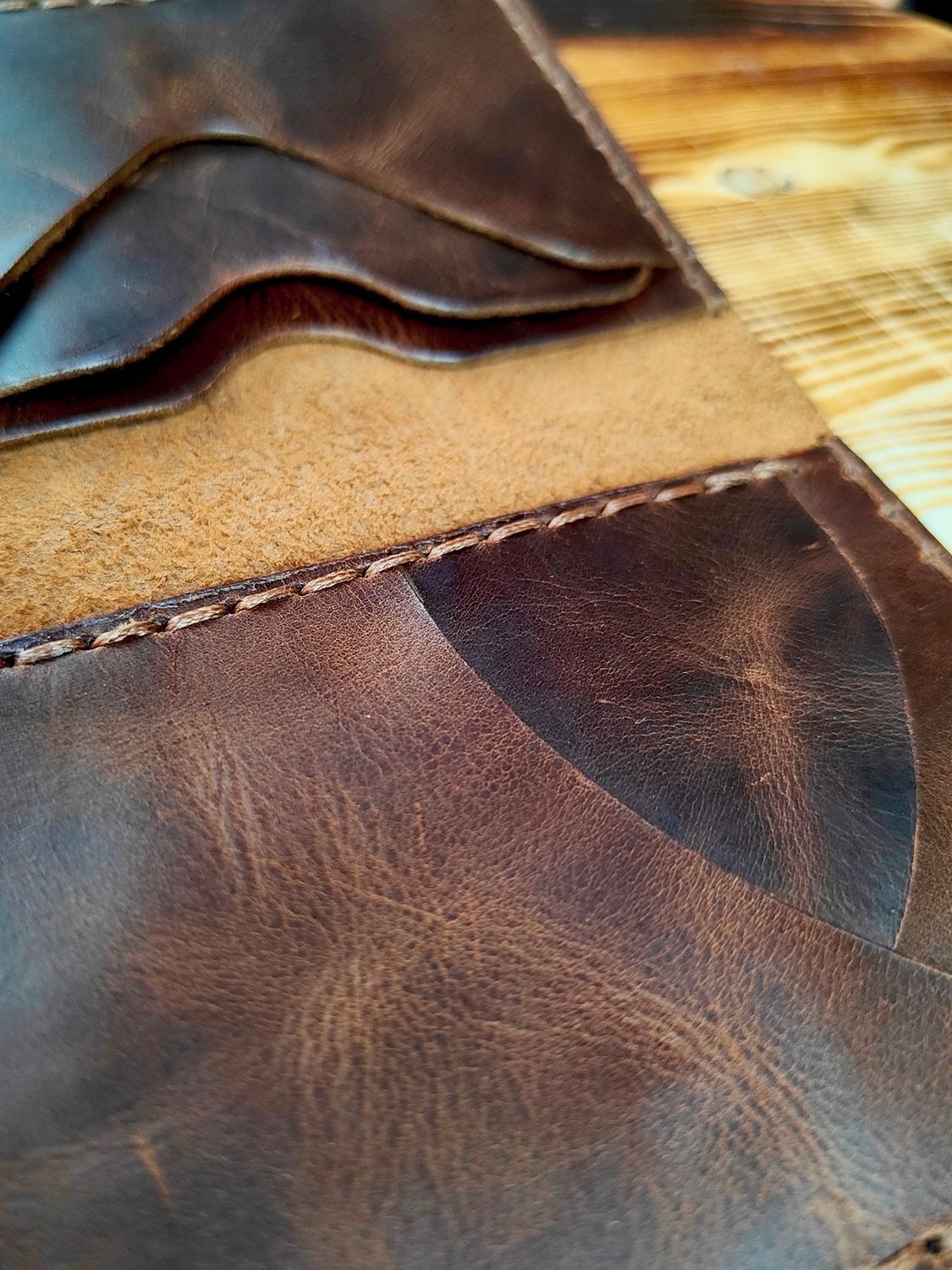 Balthazar Workshop Hakiki Deri El Yapımı Minimalist Erkek Kadın Kartlık Cüzdan (Gael Modeli) görsel 5