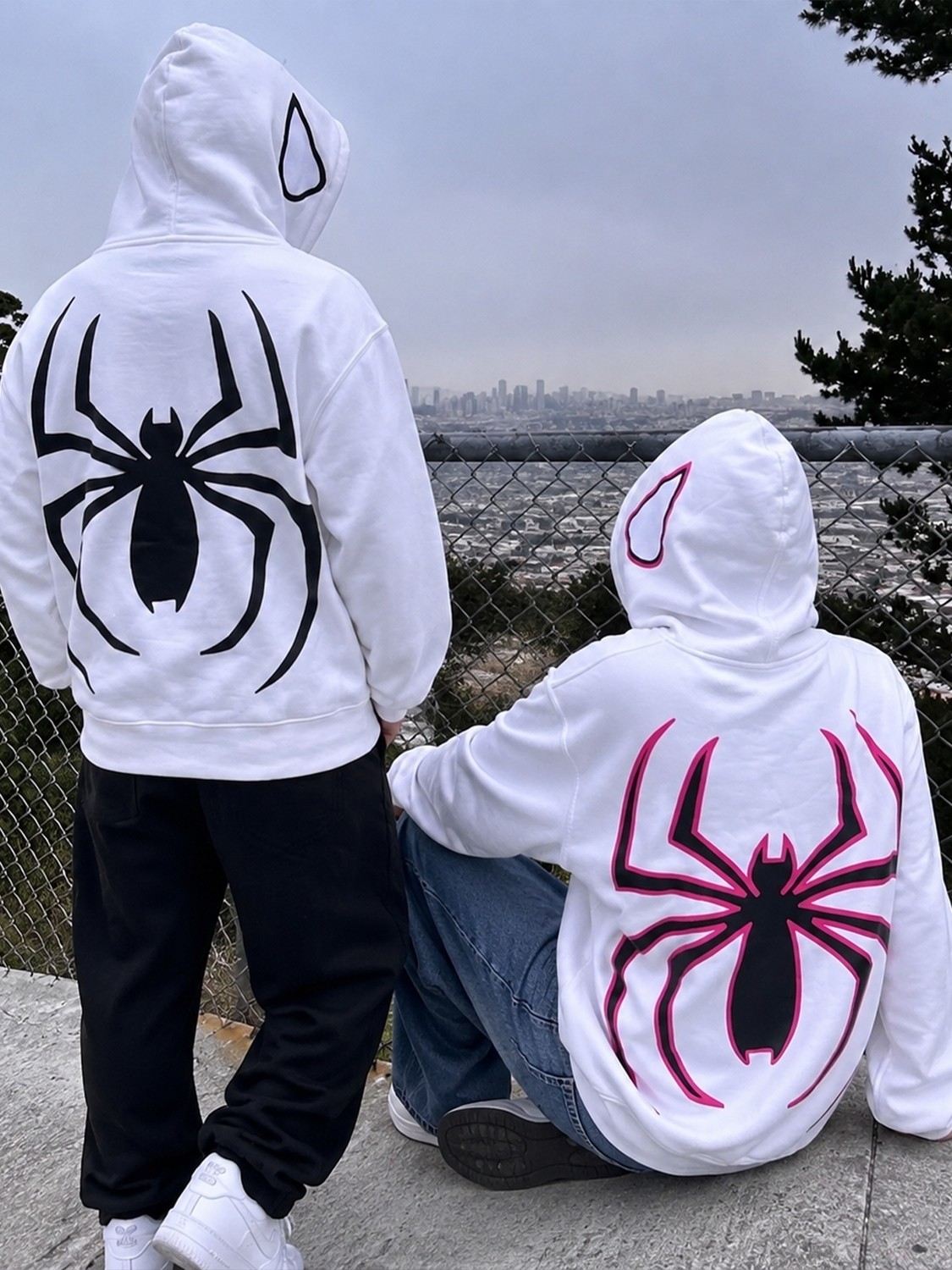 Macklin Sevgili - Arkadaş Çift Kombini Örümcek Adam Sırt ve Kapüşon Baskılı Özel Tasarım Kapüşonlu Sweatshirt 2li Takım görsel 2