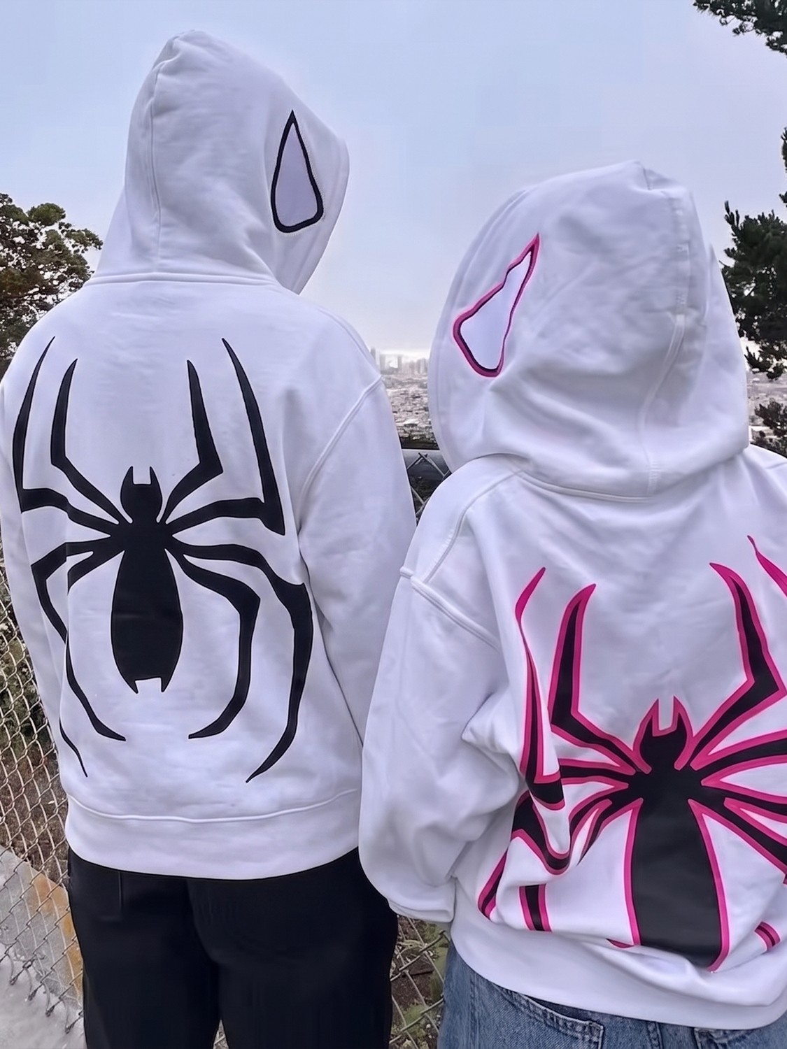 Macklin Sevgili - Arkadaş Çift Kombini Örümcek Adam Sırt ve Kapüşon Baskılı Özel Tasarım Kapüşonlu Sweatshirt 2li Takım görsel 3