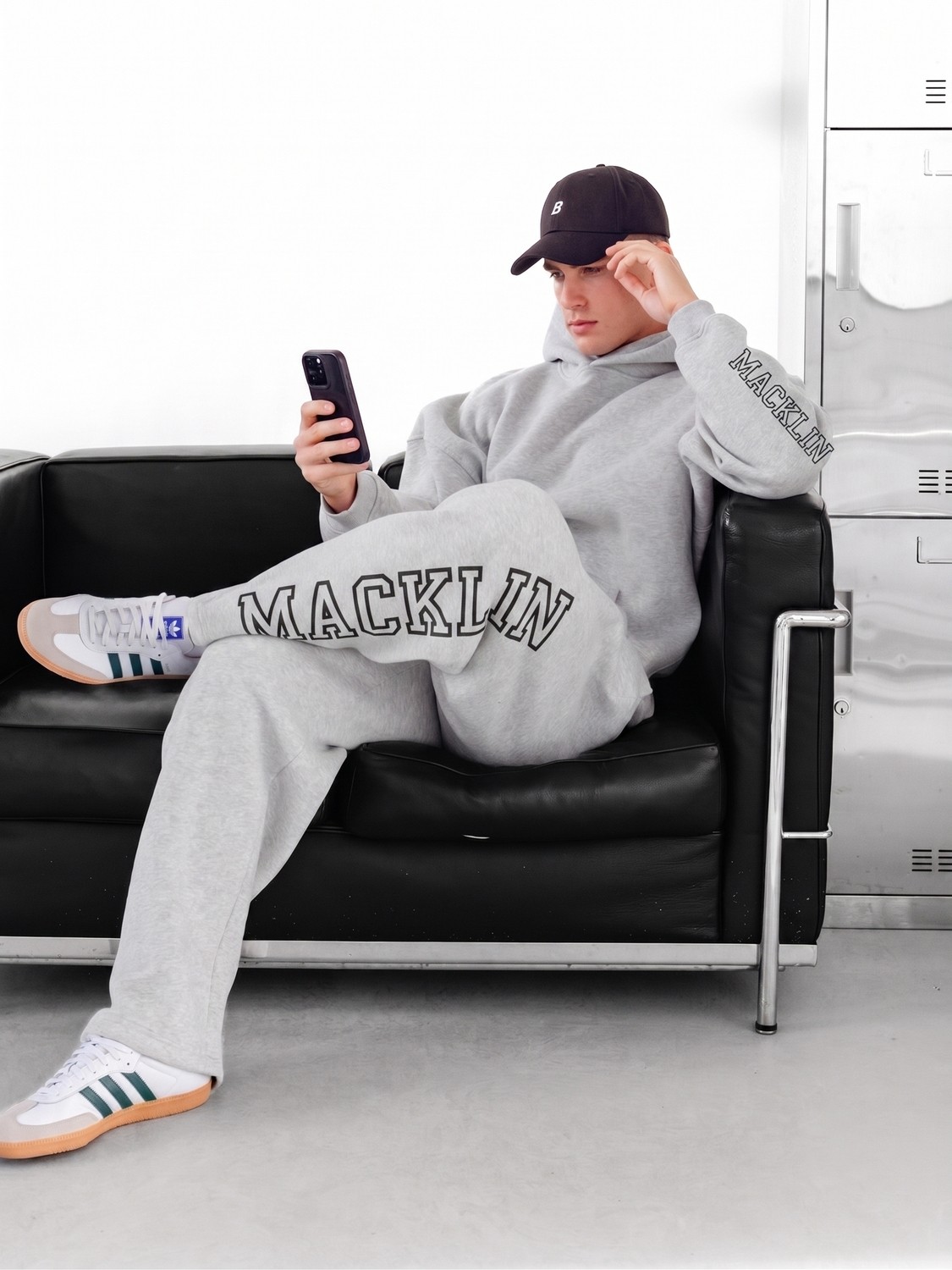 Macklin Unisex Kadın Erkek Macklin Yazı Kol ve Paça Baskılı Oversize 3 Iplik Kapüşonlu Sweatshirt ve Baggy Eşofman Altı