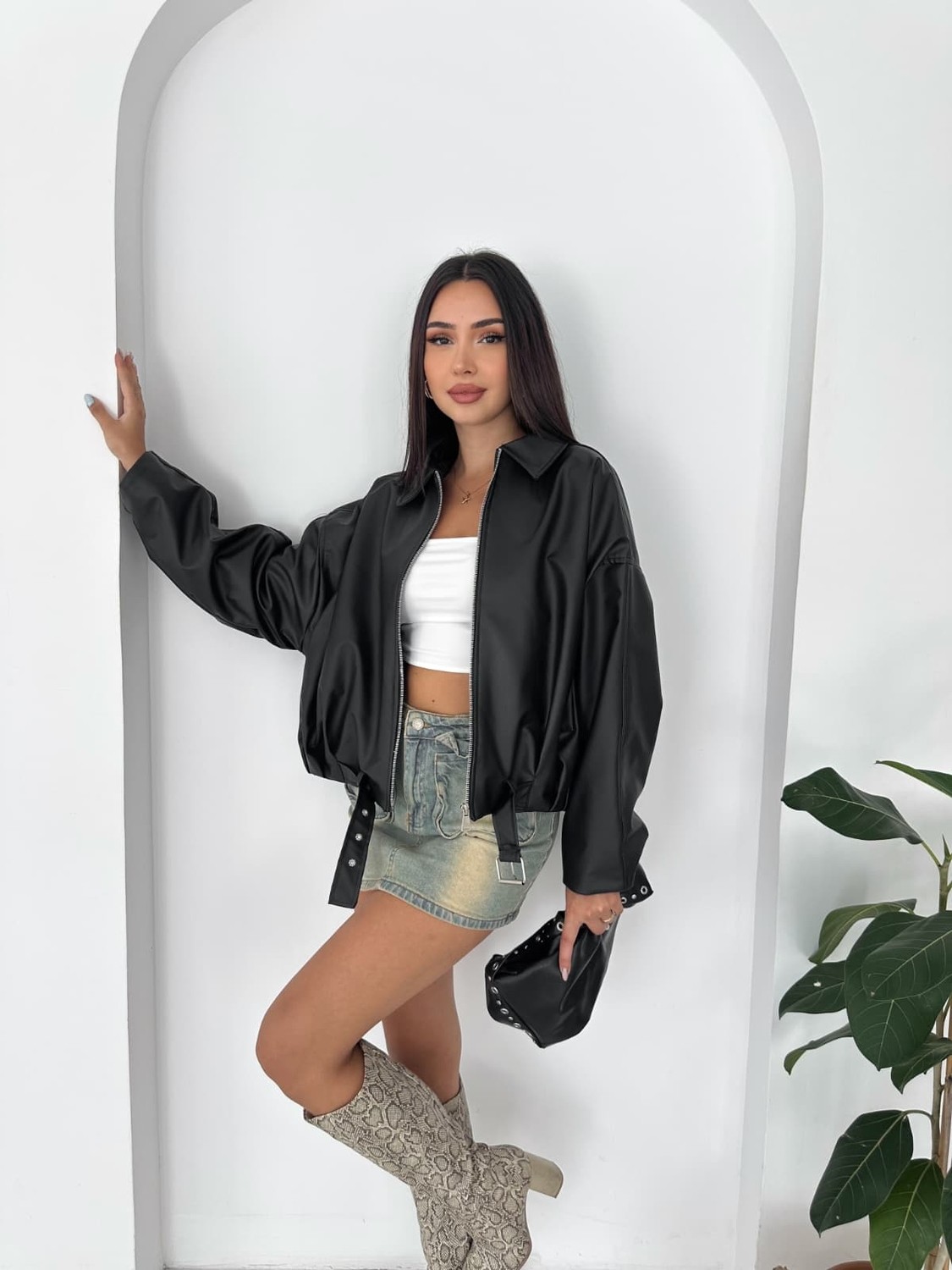 Boom Bester Kadın Siyah Oversize Suni Deri Bomber Mont | Kemer Detaylı Premium