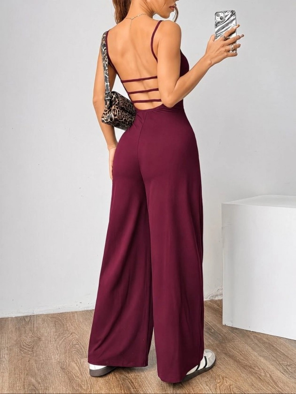 Pileli Store Kadın Omuzdan Askılı Sırtı Açık Bol Kesim Janjan Krep Tulum görsel 3