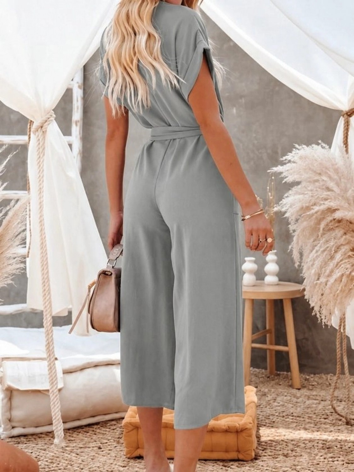 Pileli Store Kadın Kısa Kollu V Yakalı Düğmeli Kuşaklı Cep Detaylı Uzun Tulum görsel 2