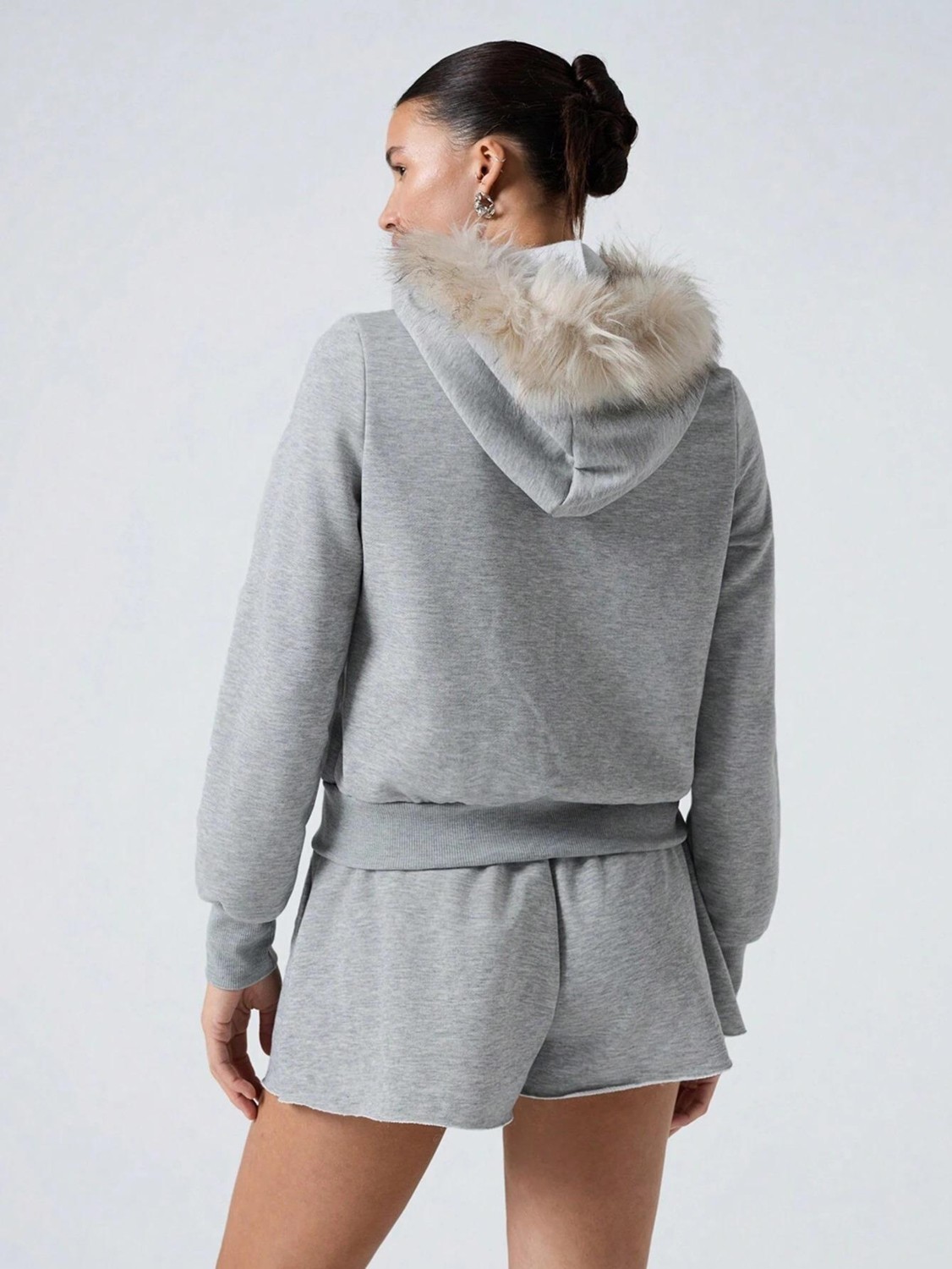 Afri Kadın Siyah Fermuarlı Kapüşonlu Sweatshirt, Kürkü Siyah Kapüşonlu, Cepli, Rahat Kalıp görsel 5
