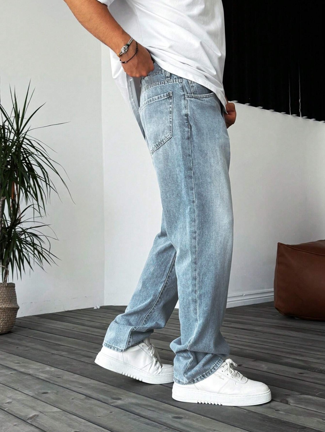 Wkm Denim Casual Erkek Baggy Denim Kot Pantolon Açık Mavi Renkli 5 Cep ile Rahat ve Şık Günlük Stil görsel 2