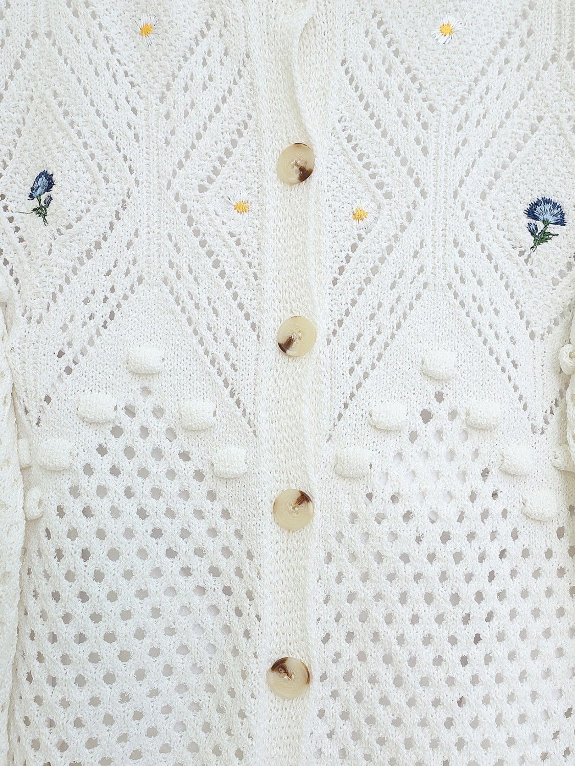 Moda Morfo Çiçek Nakışlı Düğmeli Triko Hırka -Ekru görsel 3