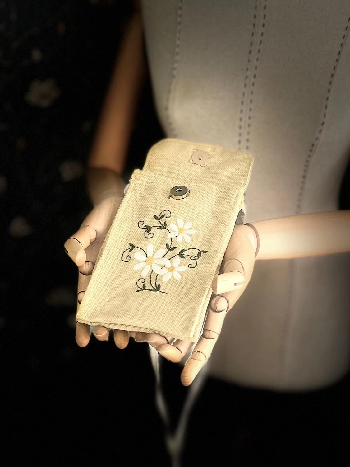 Ggart Handmade Meadov Nakış Işlemeli Keten Telefon Çantası, Telefon Kılıfı V35