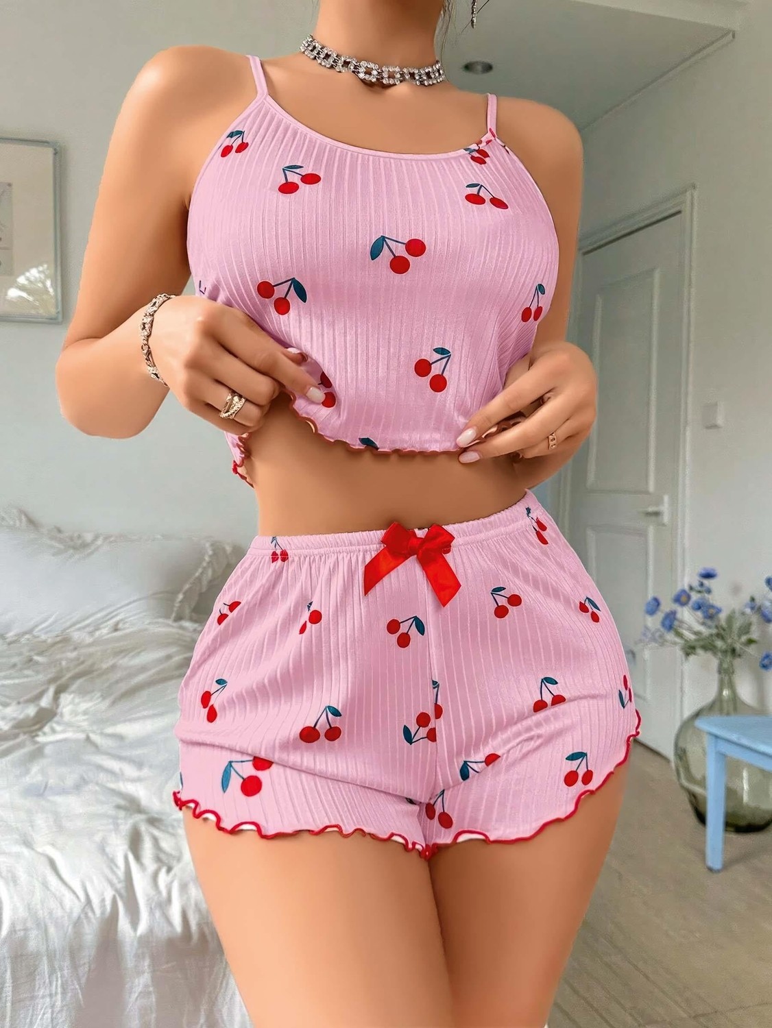 Kadın Pembe Kiraz Desenli Askılı Şortlu Pijama Takım 5044 görsel 2