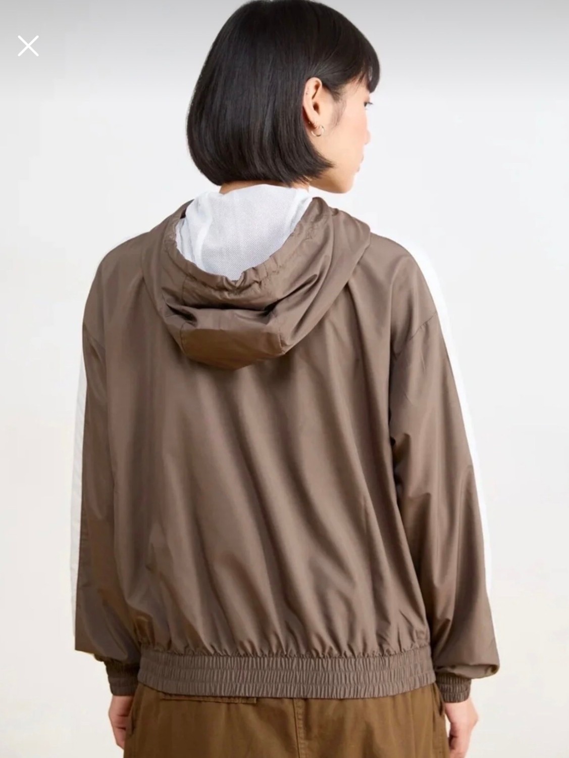 Nike Sportswear Essential Uv Woven Jacket Hd Bol Kalıp Fermuarlı Kahverengi Kadın Yağmurluk FV6298-004 görsel 4