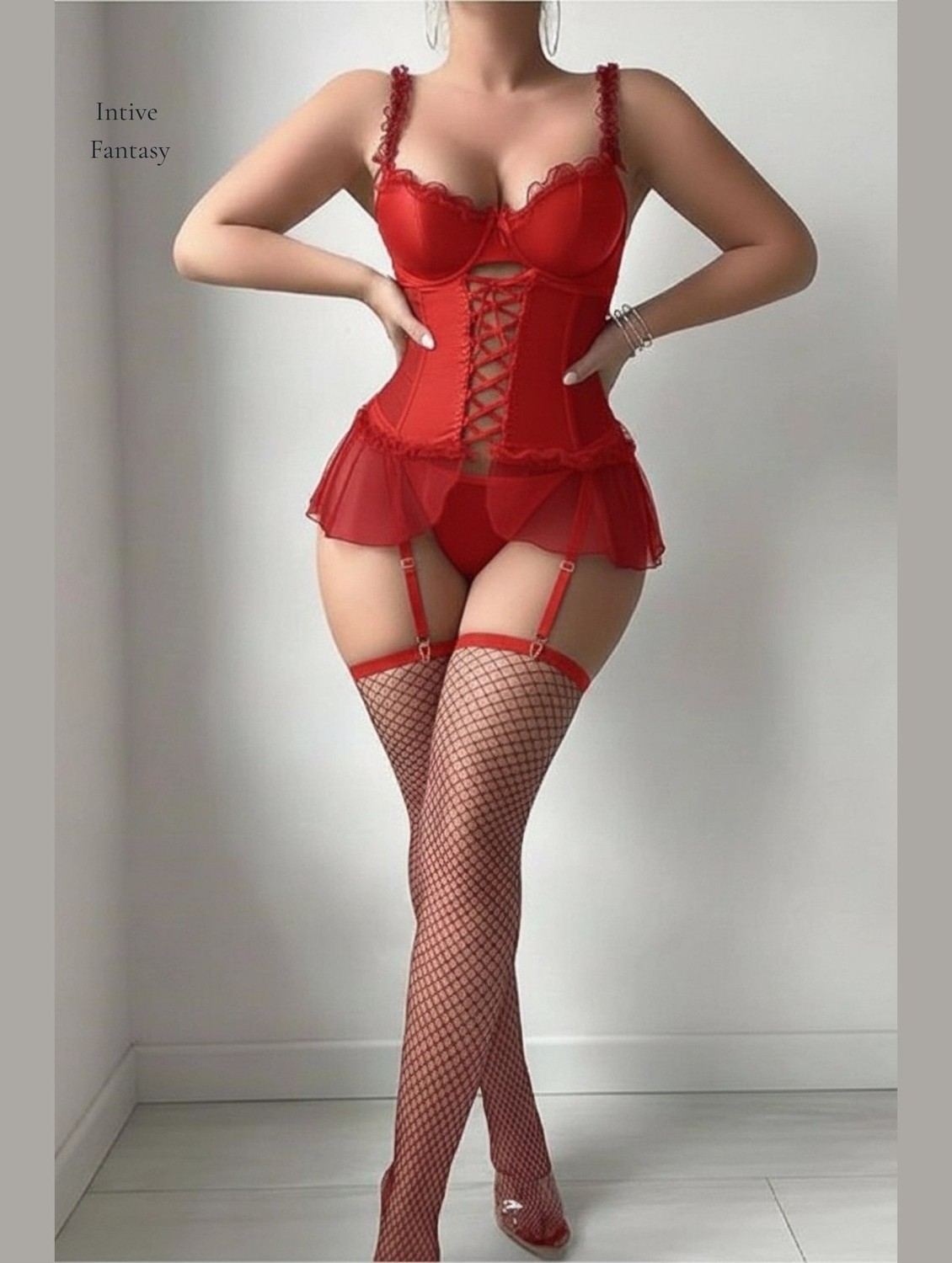 Intive Lingerie Intive Fantasy Kırmızı Deri Görünümlü Fırfır Askılı Tül Etekli Jartiyerli Takım (Çorapsız) görsel 6