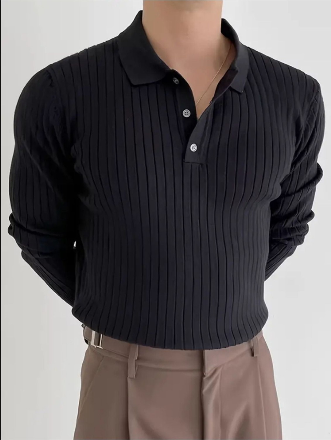 Tarz Cool Erkek Siyah Polo Yaka Düğmeli Triko Kazak Günlük Stil ile Modern Görünüm görsel 2
