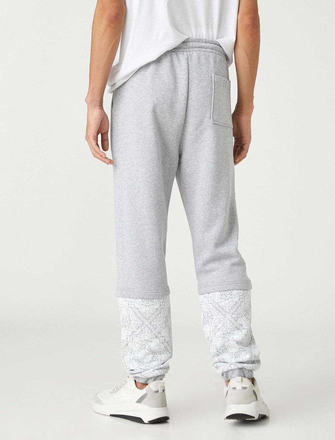Die Grup Koton Basic Jogger Eşofman Altı Beli Bağcıklı Çiçek Baskılı Şardonlu görsel 5