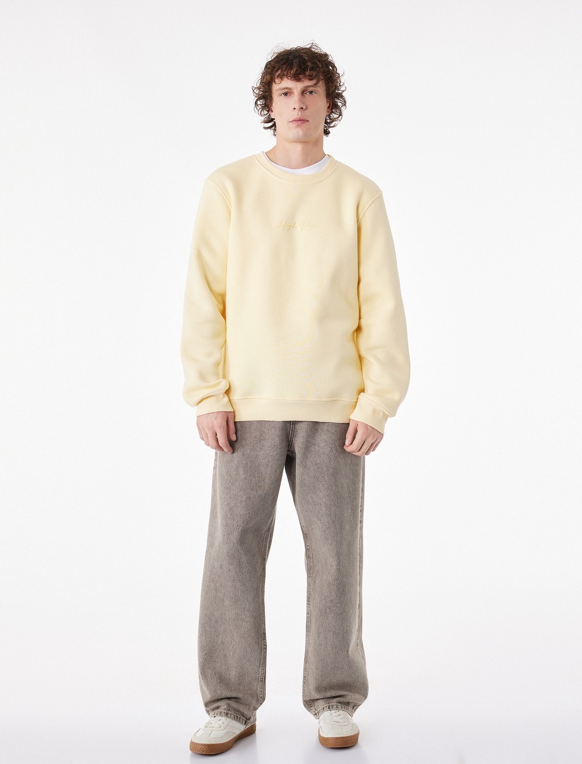 Koton Regular Fit Uzun Kollu Şardonlu Bisiklet Yaka Basic Baskılı Sweatshirt görsel 7