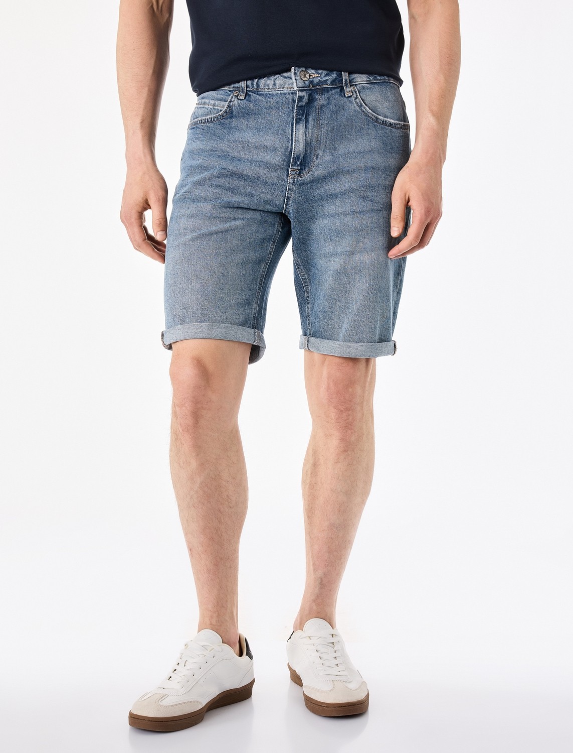 Koton Pamuklu Normal Bel Cepli Slim Fit Jean Şort görsel 3
