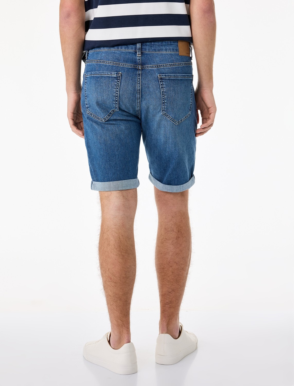 Koton Normal Bel Pamuklu Bermuda Slim Fit Jean Şort görsel 4