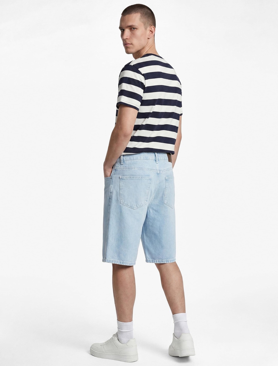 Die Grup Normal Bel Pamuklu Bermuda Straight Fit Jean Şort görsel 2