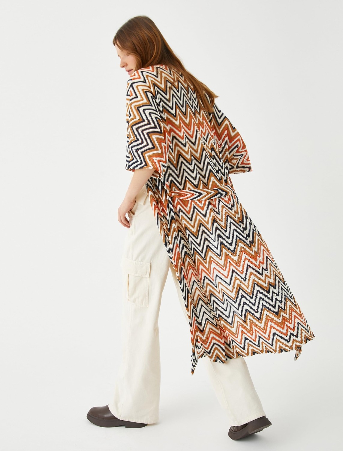 Die Grup Koton Zigzag Desenli Uzun Kimono Kuşaklı görsel 2