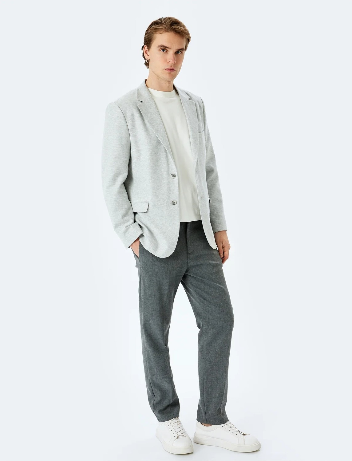 Koton Slim Fit Pamuk Karışımlı Cep Detaylı Mono Yaka Blazer Ceket